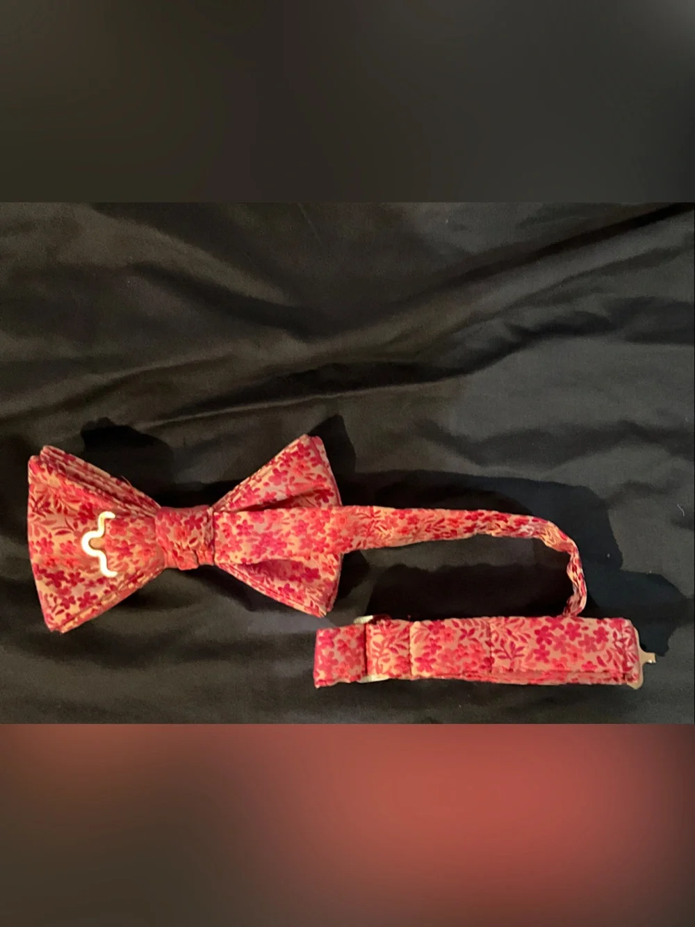 Source Unknown Red Floral Silk Bow Tie